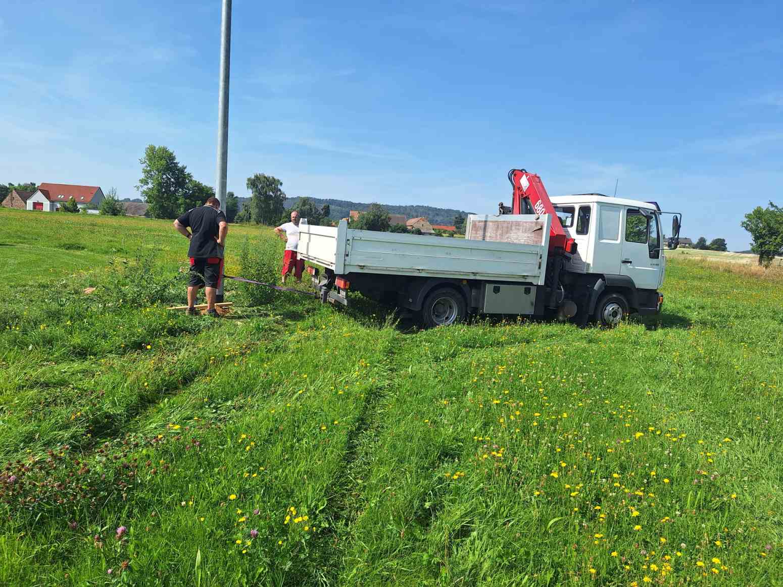 Neue Flutlichtanlage für den SV Königshain – ein Projekt mit Zukunft